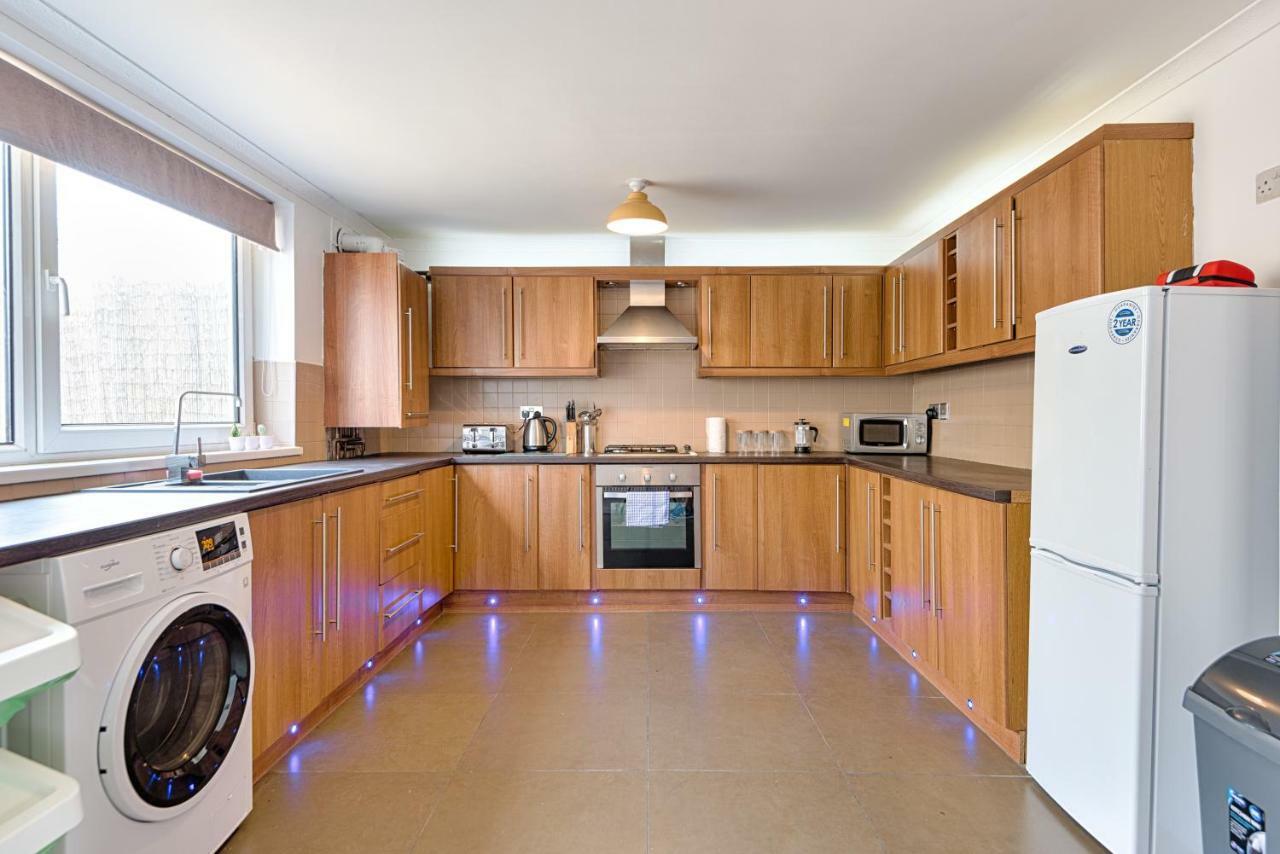 Liberty Spacious سوانسي المظهر الخارجي الصورة